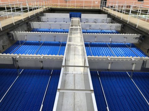 Tại sao nên sử dụng tấm lắng Lamen trong xử lý nước thải công nghiệp?